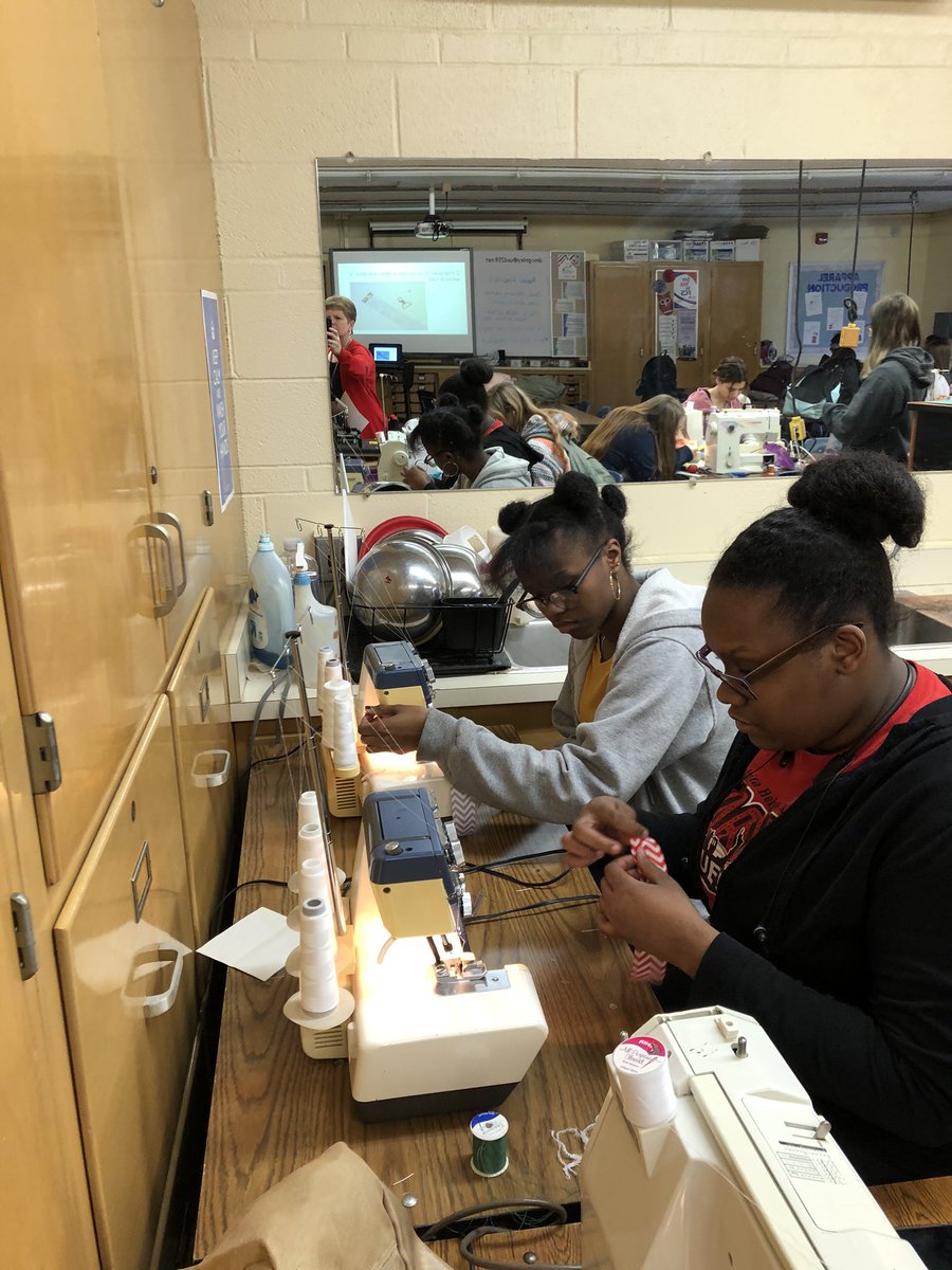 HeightsFACS's tweet photo. Apparel Production performance final - Clip On Lip Balm Holders. Students flew totally solo today from threading & bobbin winding to final production with sergers and sewing machines. #feelingaccomplished #functionalproduct #technicalskills #HeightsApparel https://t.co/Cy2Fb2J576