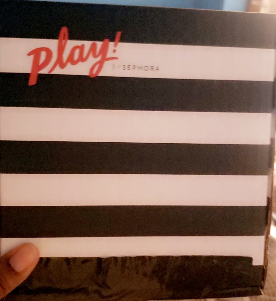 danceliketae's tweet photo. so brought these sephora play boxes to add little stocking stuffers for my fam but they're so cute I want to buy more 😭 #sephoraplay https://t.co/NSbHwEL4tY