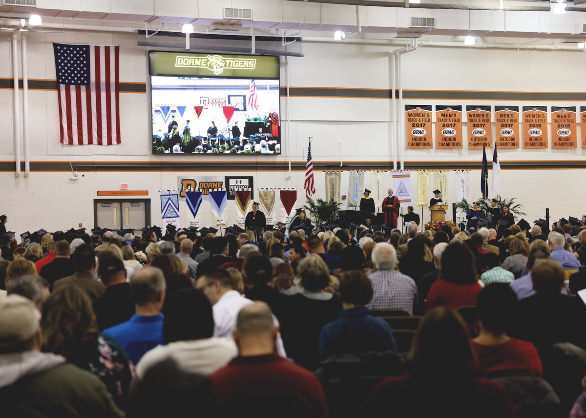 DoaneUniversity's tweet photo. Congratulations once again to the Doane University Class of 2019! Go forward, do great things, and remember that you'll always have a second home here at Doane.
As @DoanePresident likes to say, "We'll leave a light on for you."
#DoaneU | #ShieldEarned https://t.co/wofCGpf3SL