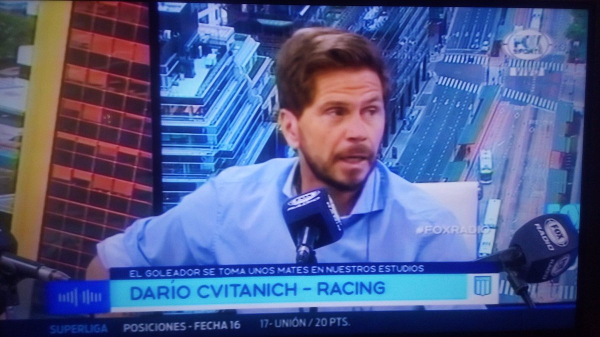 El_Aniquilador_'s tweet photo. Veo @FOXSports_Chile y finalmente Solabarrieta logró su sueño de convertirse en el pollo Vignolo 🤣 #FSRadiochile https://t.co/GRt6hE8TTF