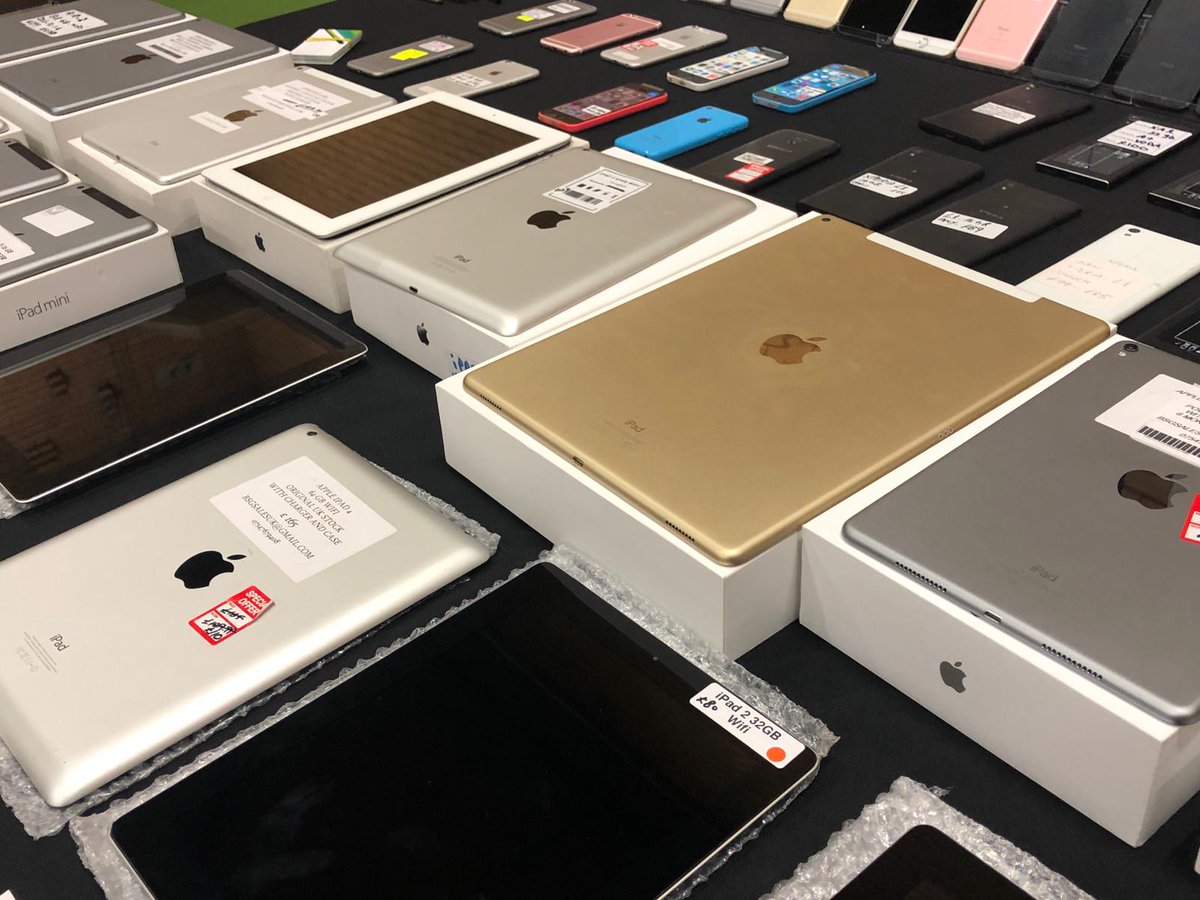 ukcomputerfair's tweet photo. Grimsby Computer fair this sunday 22nd of December only at Cueworld, DN31 1BD 10-3pm!! Do not miss!! #Gaming #Pcs #Laptops #Apple #Macbooks #Ipads #Phones #Sale #Grimsby #Xmas 😁 https://t.co/aeNEUo9456
