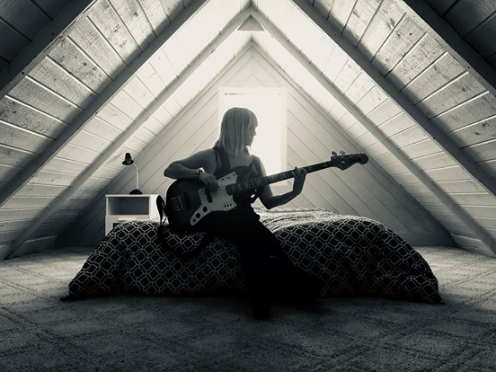 UndercoverIndi's tweet photo. "Portland we’re coming back to Doug Fir Lounge on December 18th. It's the 10 year anniversary of A Balloon Called Moaning!
Tickets running low!"
@joyformidable https://t.co/CQrG7K4U5B