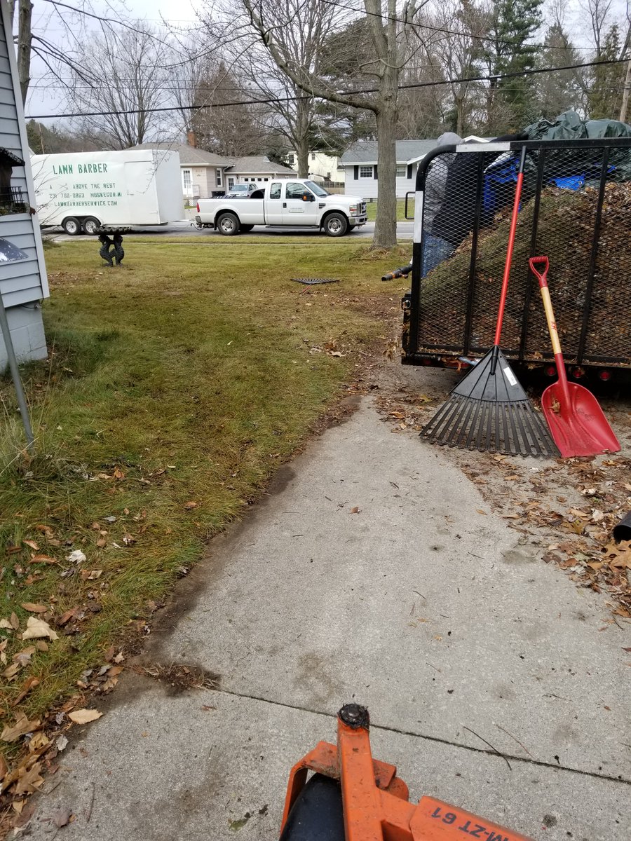 LawnBarber2017's tweet photo. The snow has melted off really fast and we are working hard on Fall Cleanup. We offer Snow plowing services for residential driveways and sidewalks, Also, for commercial parking lots, sidewalks, and service driveways. Call or email us today for an estimate.
-North Muskegon, MI https://t.co/bbF6dvnalb