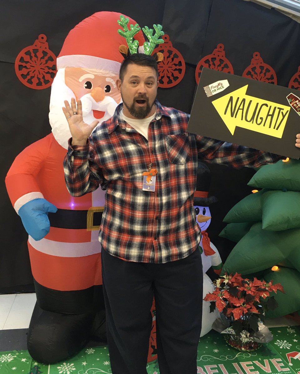 2023Mths's tweet photo. Holiday Photo Fun for only $1. Support the class of 2023 and become almost famous! Looks like someone might be getting coal! @mrhudak @hudakjen https://t.co/IELFdsZaee