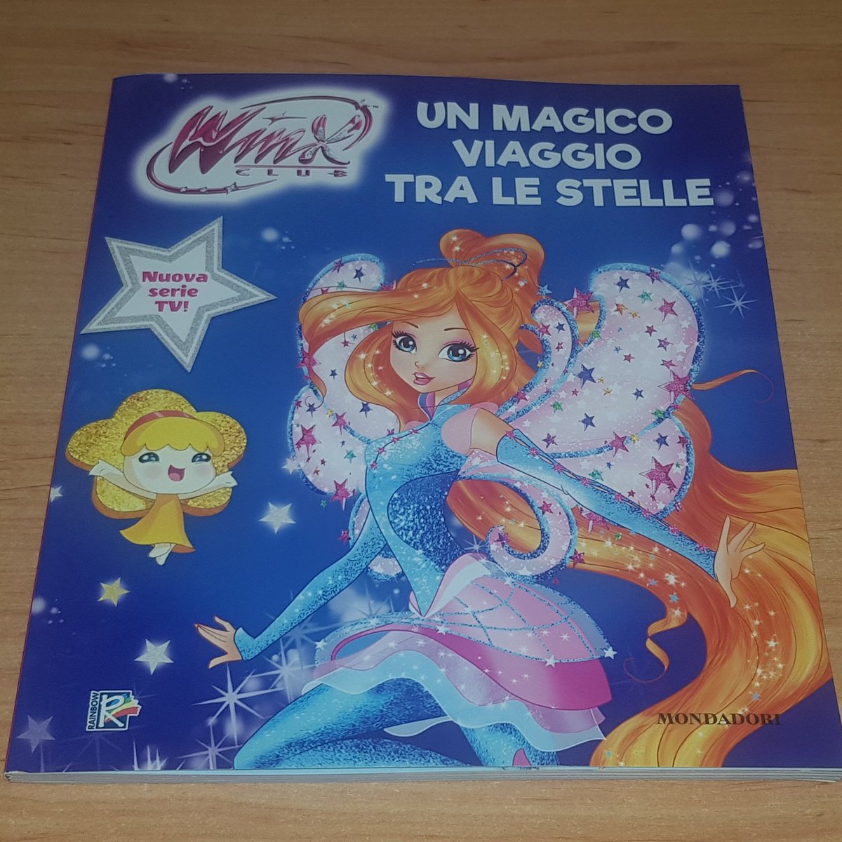 dibusanimadosEs's tweet photo. I received this book "Un magico viaggio tra le stelle" from Winx Club
#WinxClub #Bloom #Flora #Stella #Layla #Aisha #Musa #Tecna #Winx #WinxLove #WinxClubOfficial #Winxnews #SomethingTrulyMagical #15YearsOfWinx https://t.co/ij84ElIwDA
