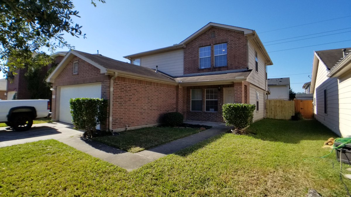NWHouTxRealtor's tweet photo. Listing coming soon! 3 bed/ 2 bath 1816 SqFt in the Humble area. Price in the low 160s! #Humble #Houston #RealEstate #MissionRealty #Realtor https://t.co/jnz3DzLi5D