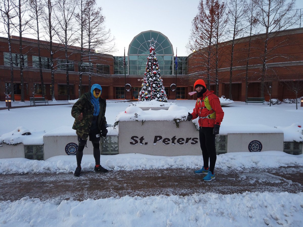 andrerunusa's tweet photo. Hello everyone,
#Stage34 of #AndreRunUSA, What a privilege today I had a crew following me “ The Bowman’s family “ for my entire run of 31 miles!
🗓️ Stage 34 ✅
📍 St Peters, MO
Warrenton, MO
50 KM/31 MILES
#AndreRunUSA #USAforUNHCR #RunAndreRun https://t.co/2k2Z91jmHF