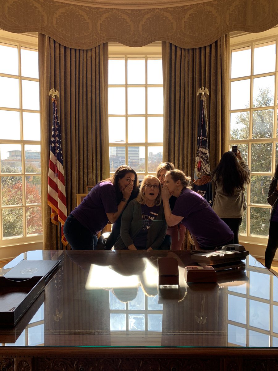 Vanley_AmStud's tweet photo. We can’t get over how much fun we had today at @TheBushCenter ! We are so grateful for the experience today! @FISDsocstudies @knightsocstuds @FISDAdvAcad @IHSFrisco https://t.co/GiNtEocjdy