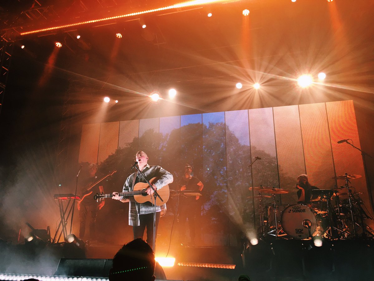 annie_harding_'s tweet photo. An Evening I Will Not Forget @DermotKennedy https://t.co/l2P5uP8kDo
