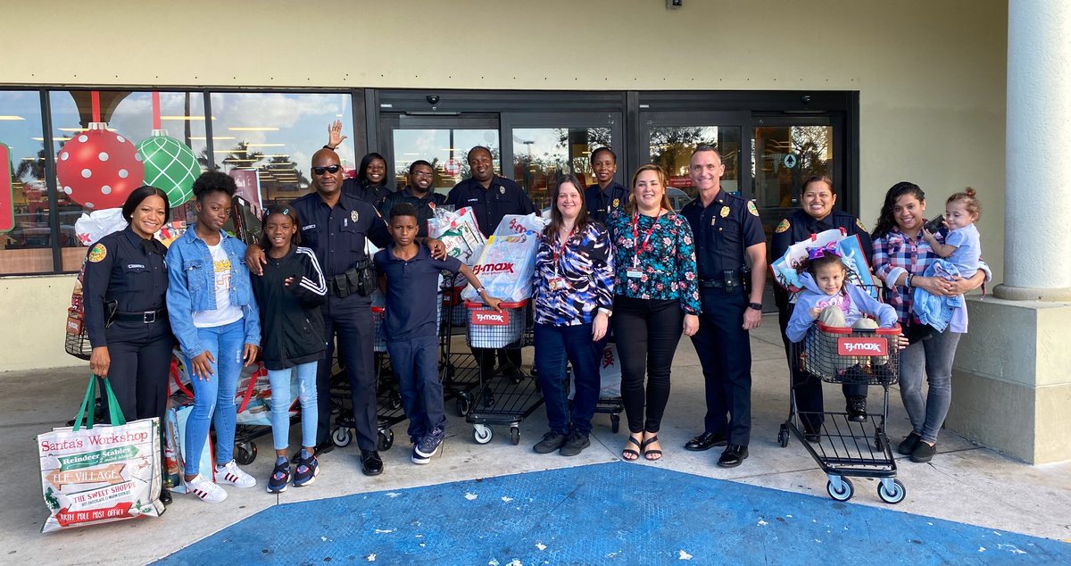 A special thank you to @tjmaxx for hosting #ShopWithACop at their Hialeah location. The kids and our @MiamiPD officers had a great time shopping in your store. @CityofMiami @Nationalpal #miami #everykiddeservesapal