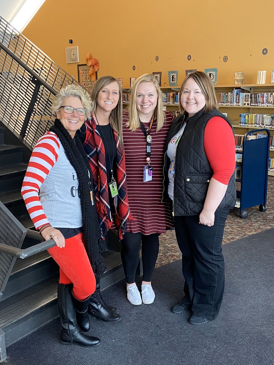 MrsStich2ndSGR's tweet photo. These SGR second grade teachers look like peppermint candy! #redandwhiteday #lastweekbeforebreak @sgrspuds @MoorheadSchools @MissFergusonSGR @RidlonToriSGR @teamvoecks https://t.co/wbc8wGvOsD