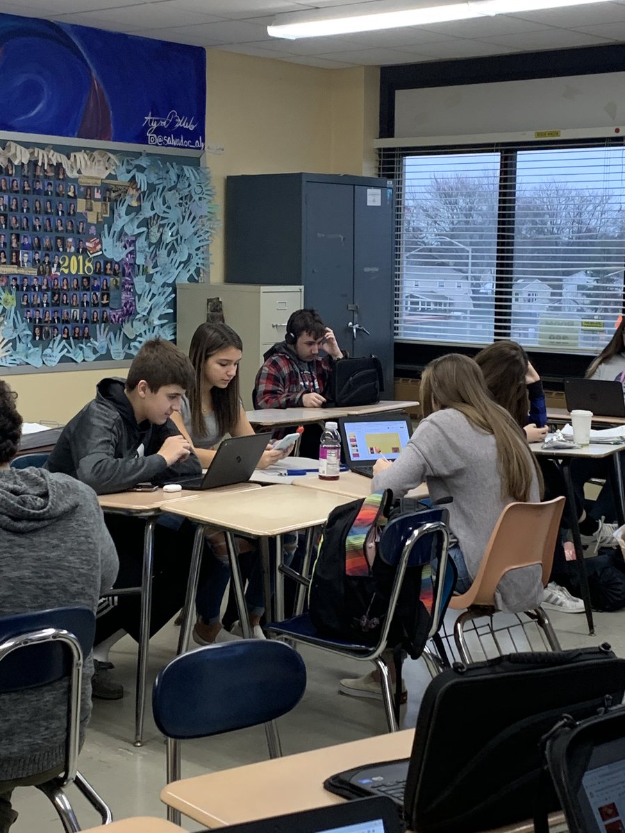 HeatherMEnright's tweet photo. Why do we read? Why do we write? Questions for Ss to ponder &amp; reflect upon after our reading of Fahrenheit 451 by Ray Bradbury. https://t.co/b19KJ95UkF
