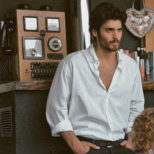 lilbe731's tweet photo. @canyaman1989 @GuvenYaman1903 @guldemcan #CanYamam #werespectcan #bizseninleyizCAN
❤️🇪🇸🇨🇺❤️ La locura, la verdadera locura, nos está haciendo mucha falta, a ver si nos cura de esta peste del sentido común que nos tiene a cada uno ahogado el propio. Que soñeis con nuestro 😇 https://t.co/Q8URd2YrBO