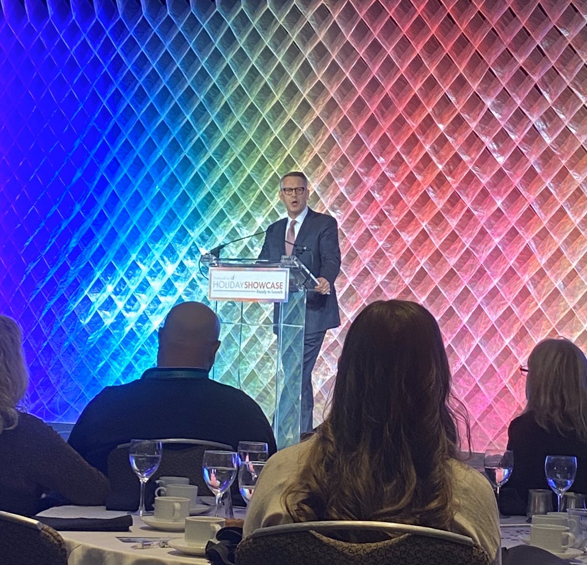 meetPHL's tweet photo. The PHLCVB is in Chicago for @AssocForumβs Holiday Showcase, sharing why @NatGeoTravel named Philadelphia to its βBest Trips of 2020β list while also highlighting the new experiences, hotels, and benefits that await #MeetingProfs and #EventProfs in the city.
#HS19 #WEareForum https://t.co/wtnKwhUe9i