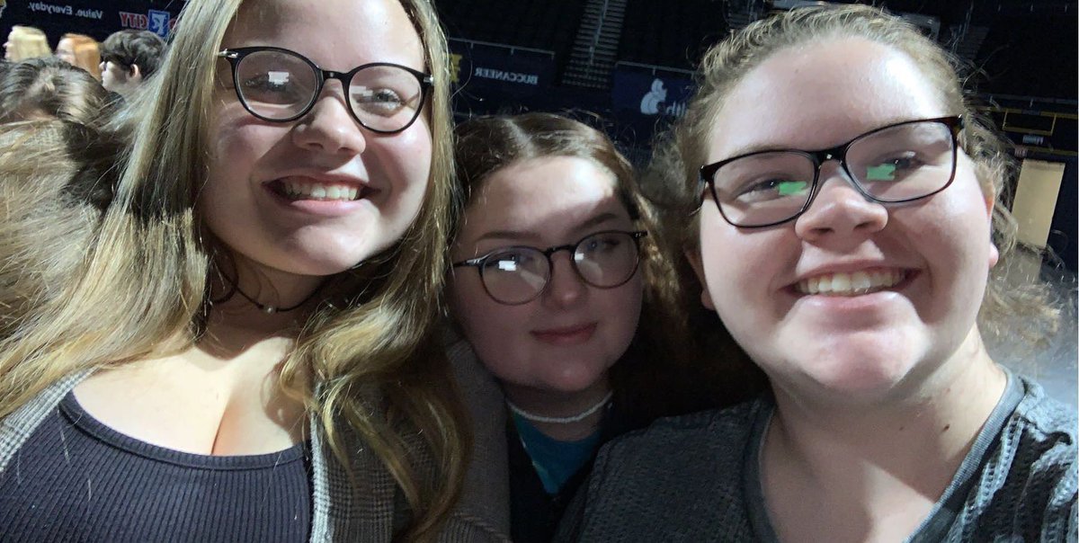 AlycesonB's tweet photo. #ELECTRICAC19 @electric949 https://t.co/gYLv19Y5z6