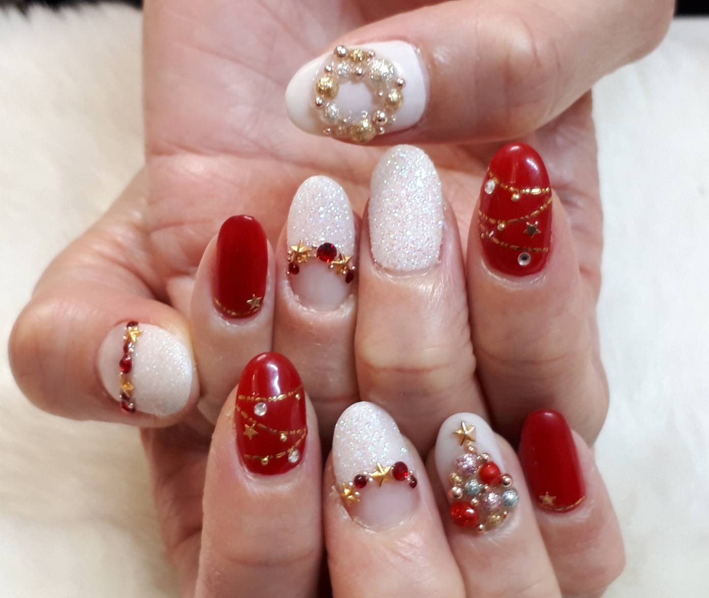 ゴージャス理枝 クリスマスネイル うわぁ 嬉しい ガッツリ仕事ですが ネイルだけでもクリスマス気分 クリスマスネイル ジェルネイル ビューティーサロンゴージャス ゴージャス理枝 T Co Wbaeww6vuy Twitter