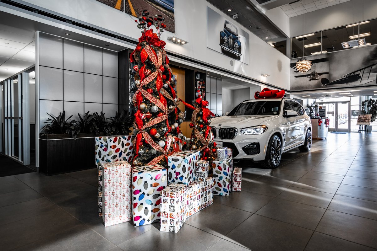 schompbmw's tweet photo. Our showroom is ready for the holidays! ๐
Where is your road home? Join us for the #BMWRoadHome Sales Event with amazing specials now through January 2nd. https://t.co/OxJP0wYQlN https://t.co/zvCcWRhf7L