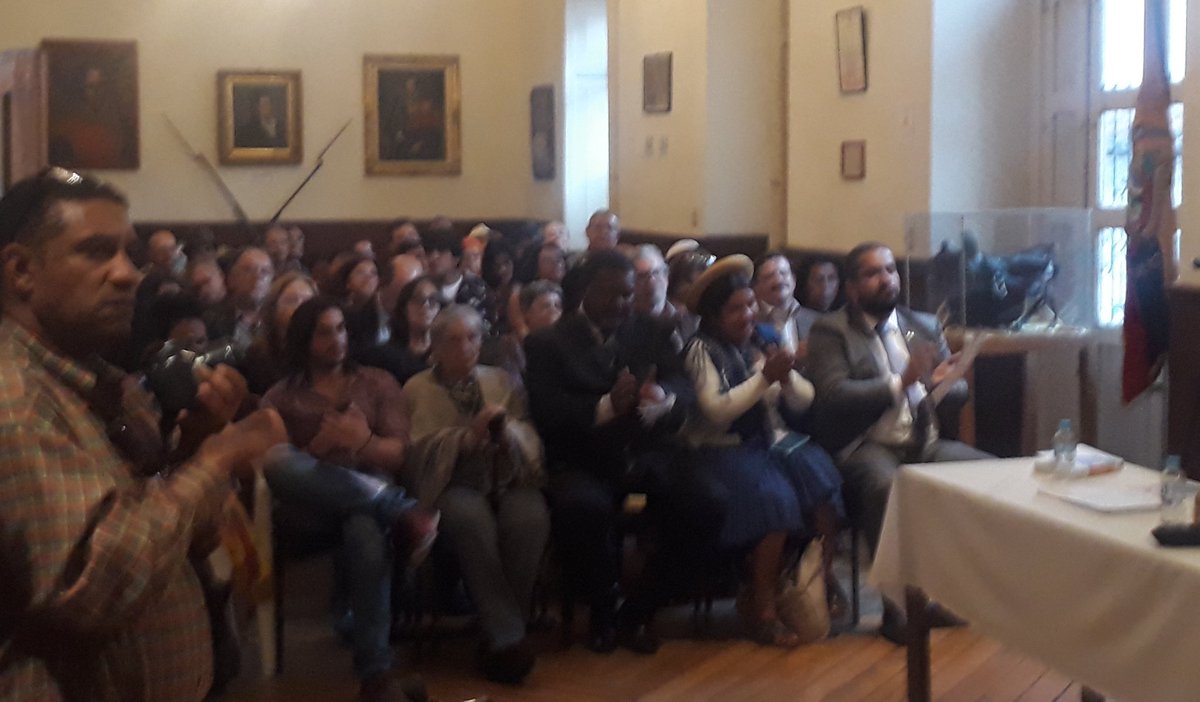EmbaVeEcuador's tweet photo. Con la participación de diferentes movimientos sociales y embajadas amigas se realizo en el Museo Manuela Saez de Quito el II Seminario del Pensamiento Bolivariano en conmemoración del aniversario 189 de la siembra del Libertador Simón Bolívar. https://t.co/5tDwsjHRgv