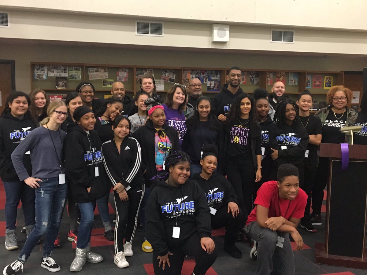 A north Minneapolis middle school unveils a brand new multimedia lab. How a nonprofit with ties to the late music icon Prince hopes to inspire the next generation of leaders. More on #fox9 at 6 and 7 on Fox9+. @perfectworldfdn