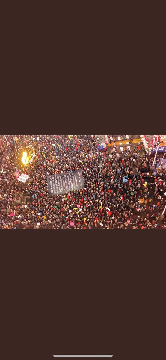 AmoneyResists's tweet image. Impeachment crowd in Trump’s home city and state: Times Square, NYC
#ImpeachmentEve