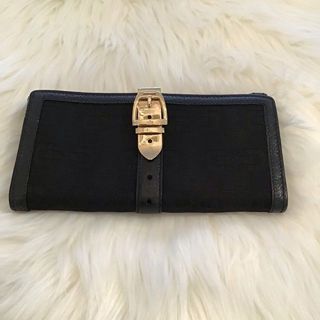 byconsignment1's tweet image. Gucci wallet 399.00
#gucci  #byconsignment #toryburch #shopoakville #fashionaddict #consignment #designerconsignment #designerbrands #oakvilleontario #renewablefashion #fashion #renewablefashion #responsiblefashion #reuse #luxurylabels #torontoconsignment #upscaleconsignment