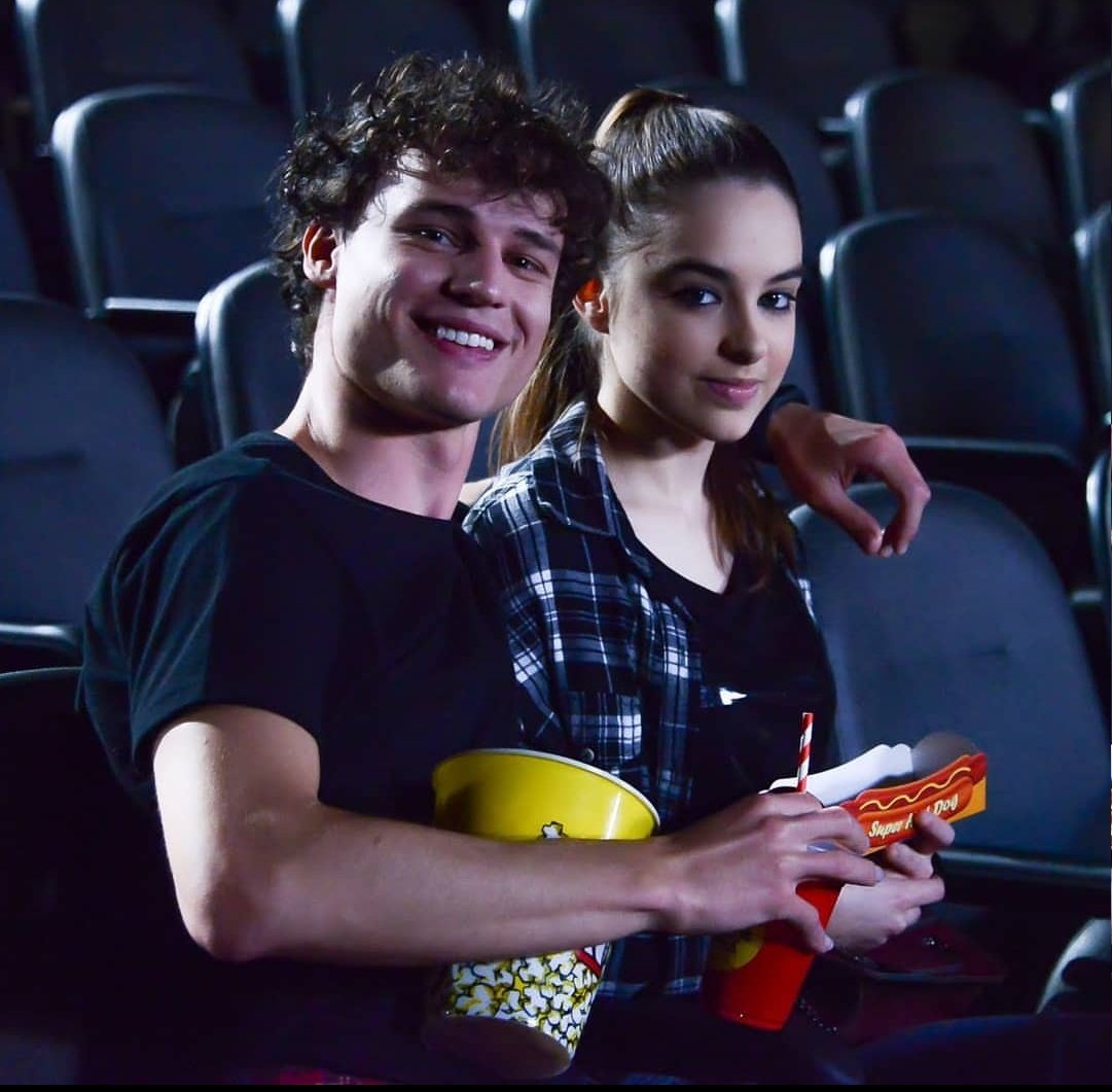 jerrykingrock's tweet photo. Segurem as pipocas que hoje rola cinema #AsAventurasDePoliana415 https://t.co/w9Ow2NFQk8