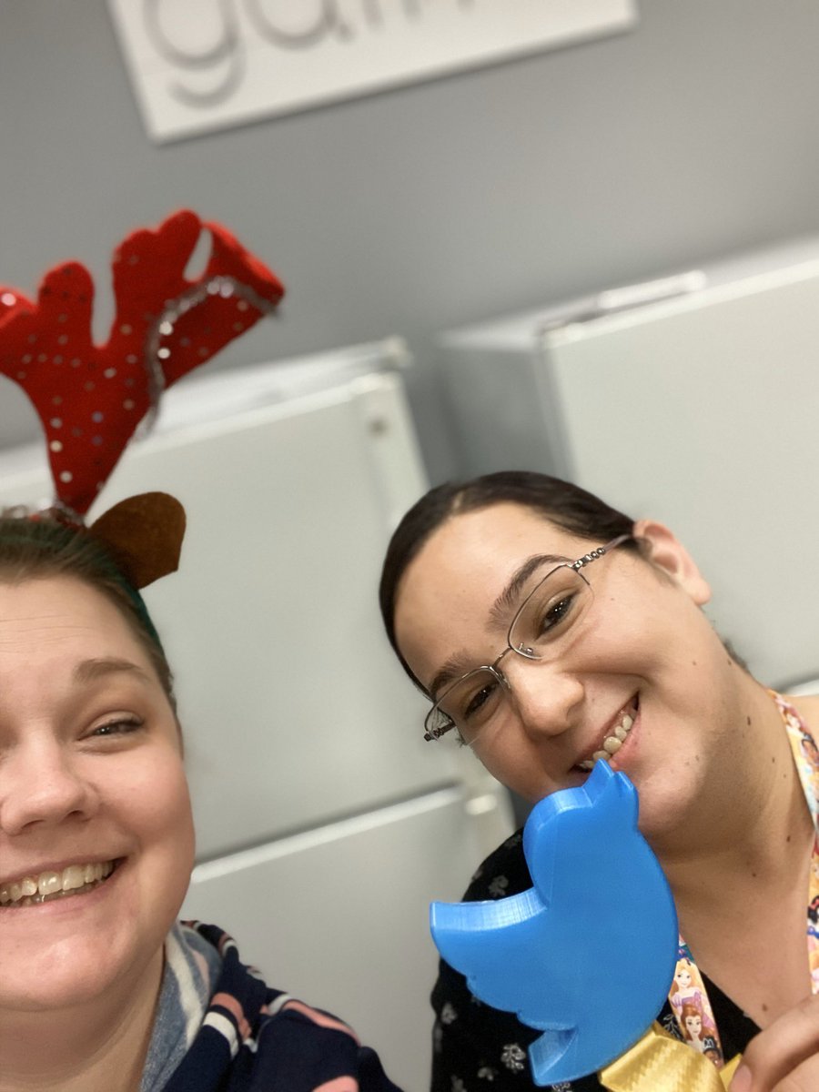 TheBlendedBell's tweet photo. Happy to pass this on!!  Congratulations Ms. Camacho!!  @ExplorersCol #collinstweets https://t.co/ZVeNBoEAWD