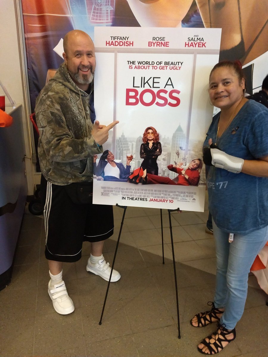 nailsbyflaca's tweet photo. #likeaboss #likeabossmia @likeabossmov #freescreening #freedrinks #gofobo #gofobopasses #gofoboscreening https://t.co/9kZUh9rBol
