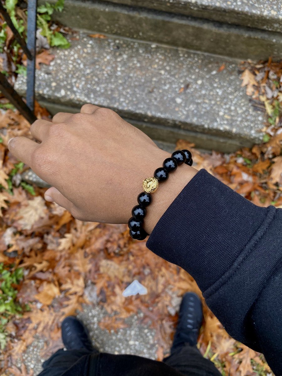 MariTheGxd's tweet photo. “Leo” bracelet by @PREREPJewelry 🔱

All new items. 25% OFF the entire site!
 
Use code: “CHRISTMAS” 🎅🏽🎁
https://t.co/LXy0LpysWX https://t.co/O9GP87S9wN