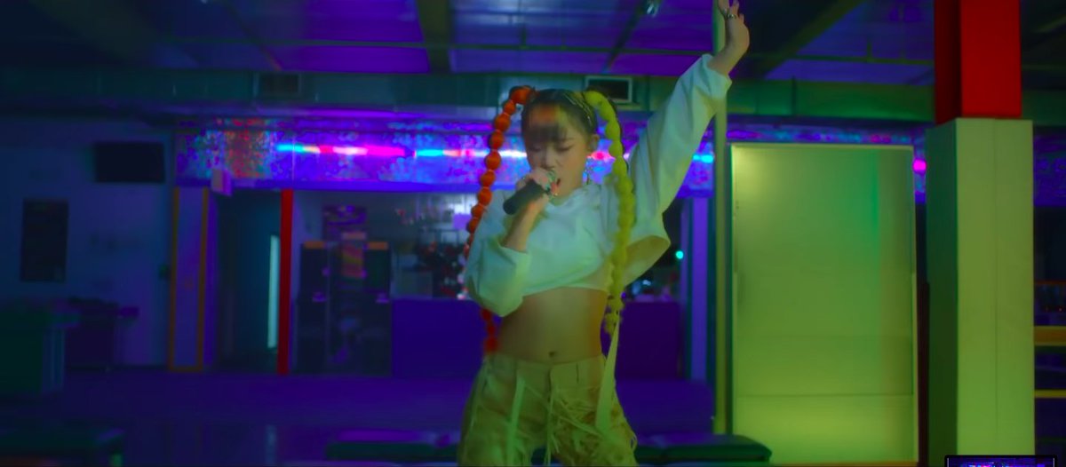 Kvibe_thailand's tweet photo. BRYN จาก Dickids Crew ปล่อย Official Live Video เพลง RUNAWAY ออกมาให้แฟนๆ ได้ชมแล้วที่ https://t.co/HaQcheYKLH
#BRYN #Dickids #Kvibenews https://t.co/lMfZn4Aq4l