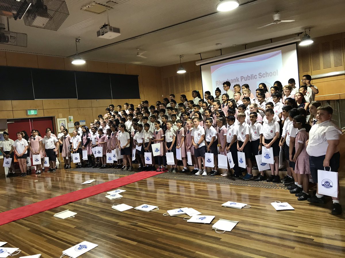 RiverbankPublic's tweet photo. Goodbyes are always hard.. saying goodbye to this bunch of Year 6 students today had more than a few tears rolling... tissues please 🗳. Congratulations Yr 6 2019. @PondsHigh and the other high schools you are going to are very lucky to have you.  #RiverbankPS @JeanieBrown48 https://t.co/Gh3poVdfYS