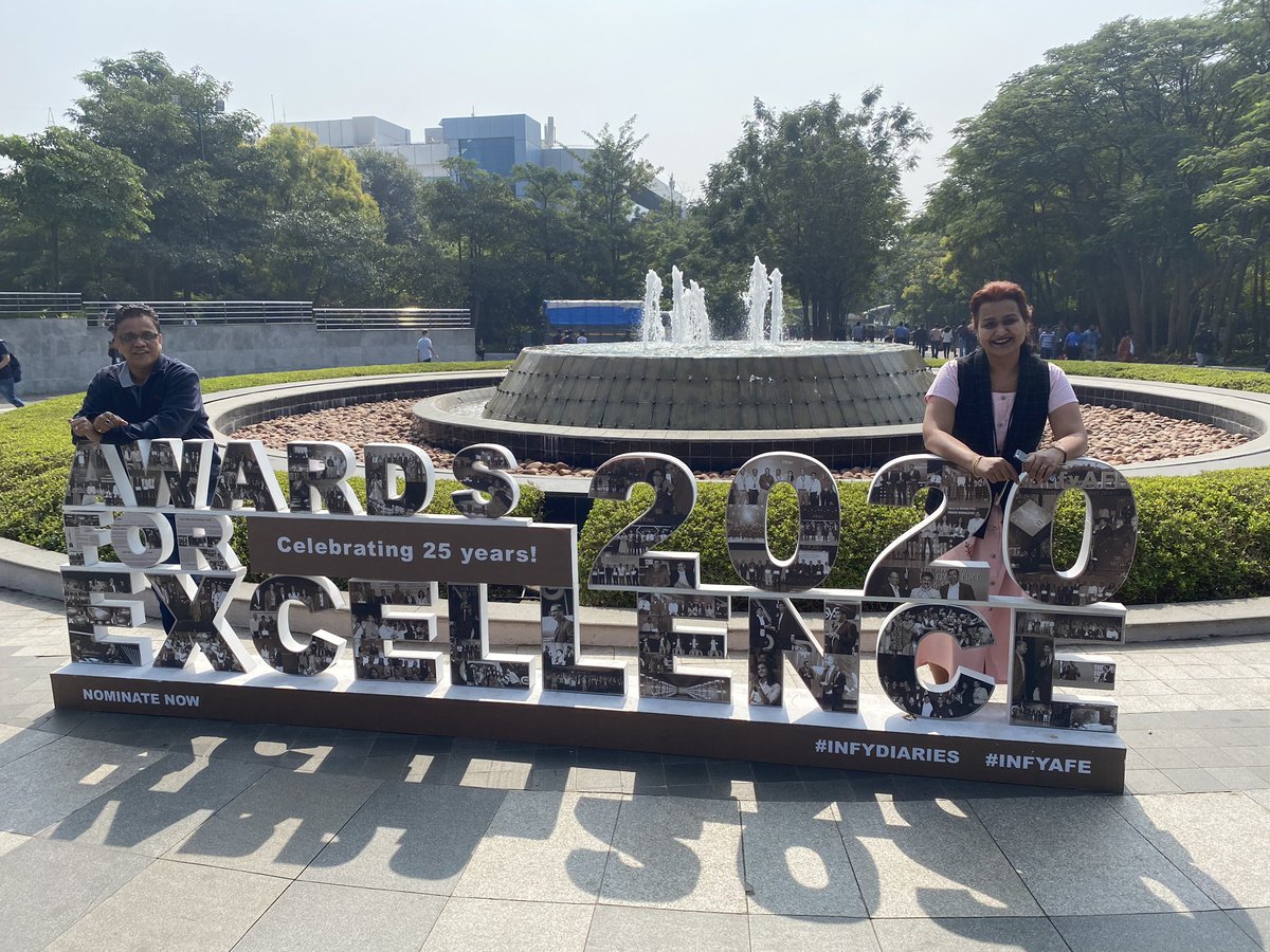 MalviyaRajneesh's tweet photo. 25th edition of #oscar of #infosys -  #infyAFE is around the corner.. #PuneDC is gearing up.. here is my photo moment with the memory portrait.. #infyDiaries #BeingPunfoscion @LifeAtInfy https://t.co/9VR1ly1Utf