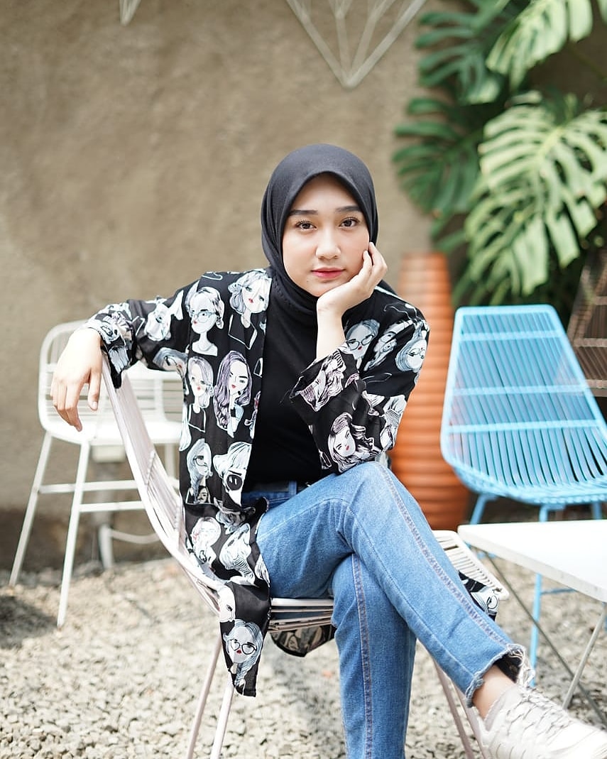 DemenDenim's tweet photo. Silvia Outer
Bahan   : Katun Rayon
One Size fit to L

IDR 70k
ORDER Bayar di Tempat Via Lazada >https://t.co/ZlmCbLZUGb https://t.co/e3mcvlRutK
