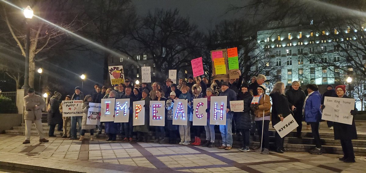 julia_s_juarez's tweet photo. #ImpeachmentRally in #BirminghamAL
#alpolitics
#BhamPolitics https://t.co/hzplei5z3h