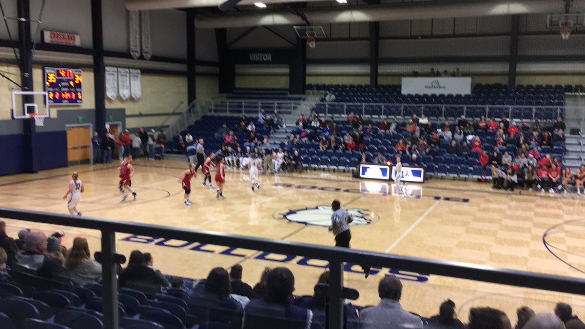 ScoresCNC's tweet photo. Close game in Galena... Galena Girls 35 Lamar Tigers 34. https://t.co/okRLrVFo6B