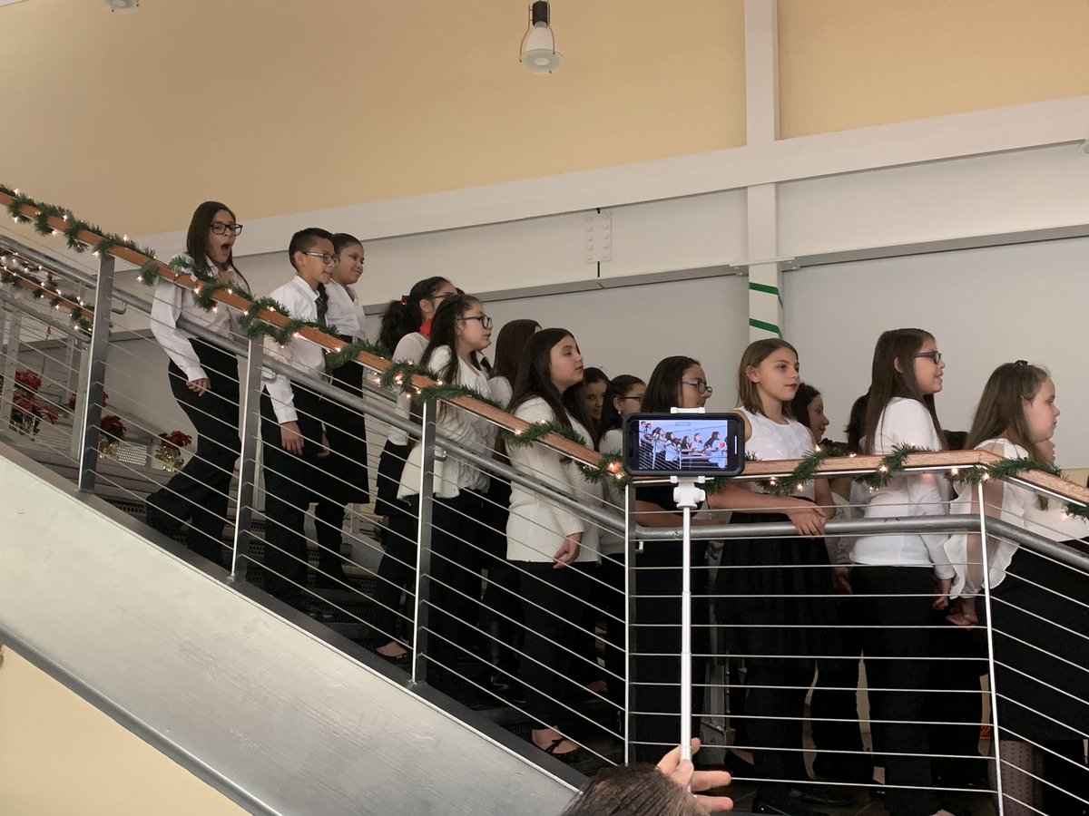 A fantastic Superintendent’s Holiday Open House comes to a close with the wonderfully talented SISD Children’s Choir singing from the staircase! So many fabulous performances today! #TeamSISD #TheGoldStandard