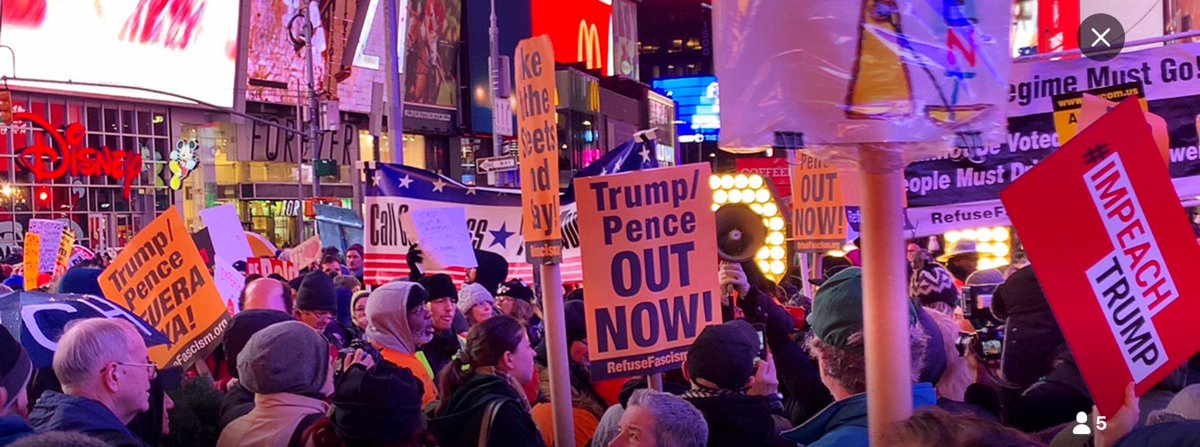 Lef_iv's tweet photo. NYC โข Impeach And Remove Rally
#NoOneIsAboveTheLaw
#ImpeachTrump
#ImpeachAndRemove
#ImpeachNow
#TimesSquareRally https://t.co/FzmkiVJKaK