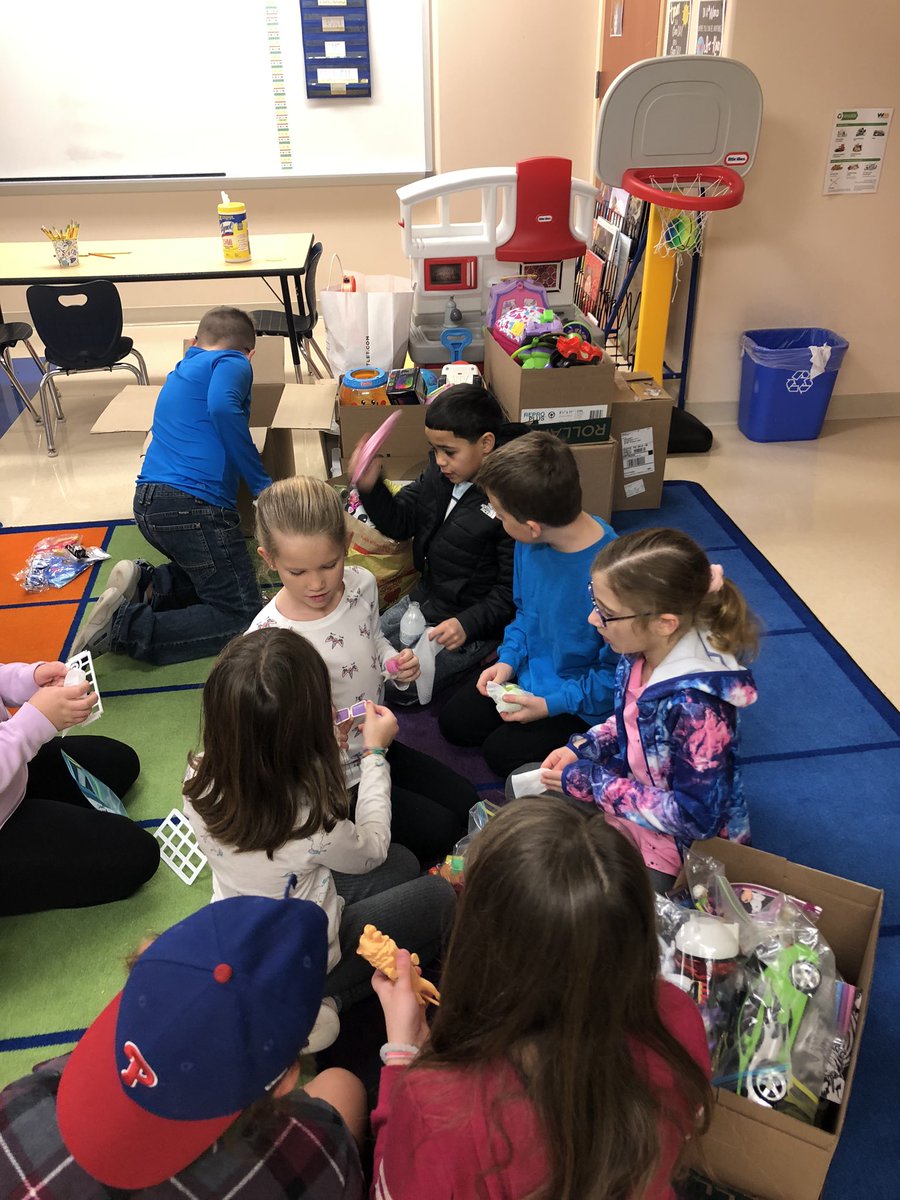 Mrsmacsclass109's tweet photo. Thank you to ALL who participated in and donated to our Toy Drive this year!  We have such a caring community! @SecondChanceToy @CoebournES https://t.co/zvJrXe80WA