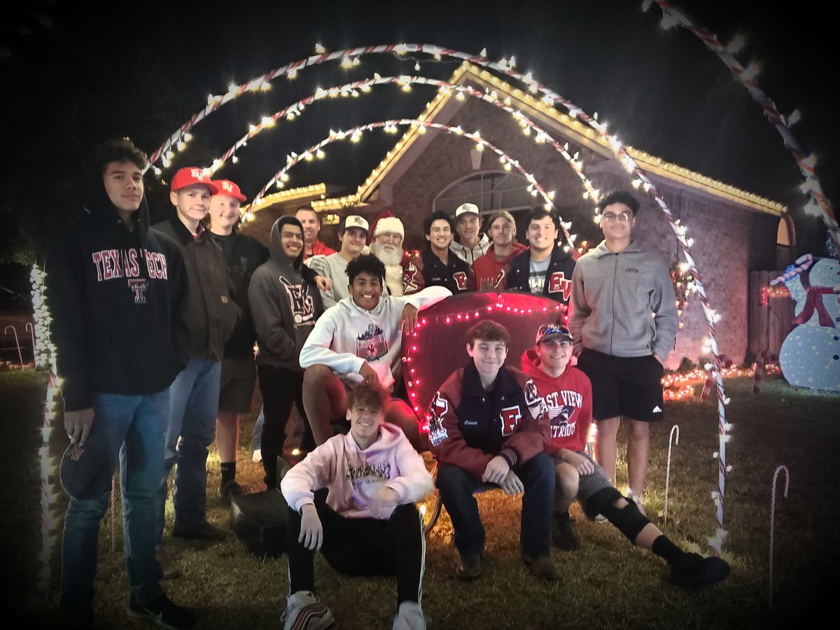 EVPatsBaseball's tweet photo. Dear Santa,  all I want for Christmas is.....       Tonight a few  of the EVHS baseball  team members visited with Santa this evening.  Hopefully they all shared their wish list with him. Even Coach @MattPullen4 got in the spirit.  @EastViewHS #santalovesbaseball https://t.co/hs6AjupmRK