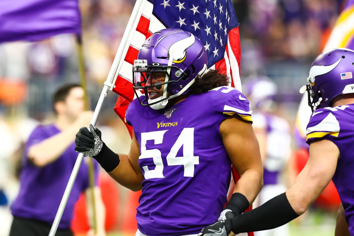 PFF's tweet photo. LB Eric Kendricks
90.7 overall grade (1st)
12 Pass Breakups (1st)
#ProBowlSnub https://t.co/LyH9KvrmZF