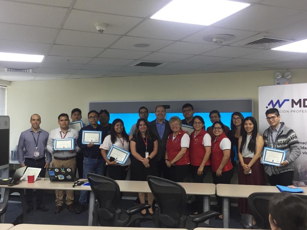 dtamashiro2407's tweet photo. Clausura de instructores Ann Sullivan en CCNA1.  Ellos nos enseñan las oportunidades que nos da la vida! Grandes maestros con habilidades especiales. Gracias @annsullivanperu
⁦@cOshiroC⁩ @anaramirezmerlinDT https://t.co/XRCZtPoo70
