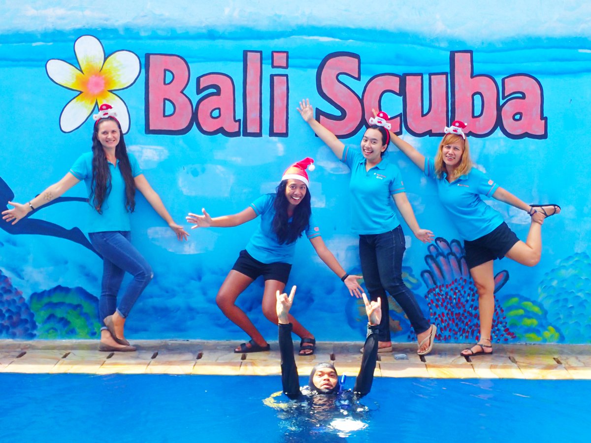 baliscuba's tweet photo. Xmas Promo! We are offering 15% off on any dive trip through December. Use the code promo "Xmasdeal" in your request and join us for some great diving experience this month. https://t.co/FqD42wsi3A
