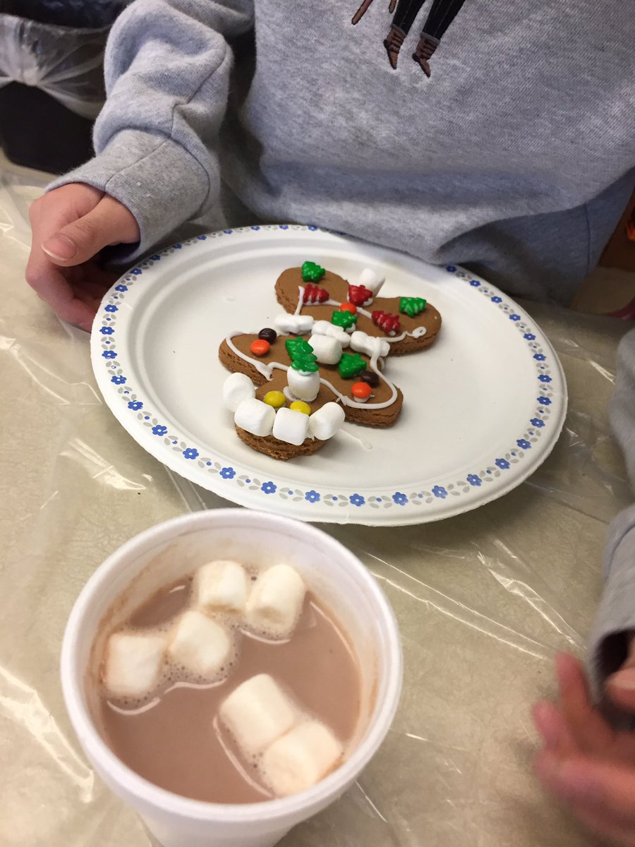 mstangfaywood's tweet photo. Our ESL class having fun decorating ginger bread cookies and enjoying hot chocolate just before the holidays! @FinchPublic @TDSB #ESL https://t.co/oCpfp9HFWo