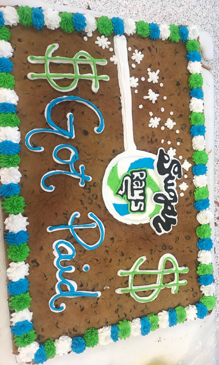 lprieste's tweet photo. Those @Sugar__Rays were excited to celebrate their paid bid from BUTBT!! Thank you @AllStarChalleng 💙💚🍭 https://t.co/IQJMvMuzfN