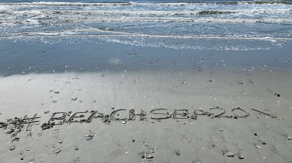 It’s a movement

#BEACHSEA20N🏖