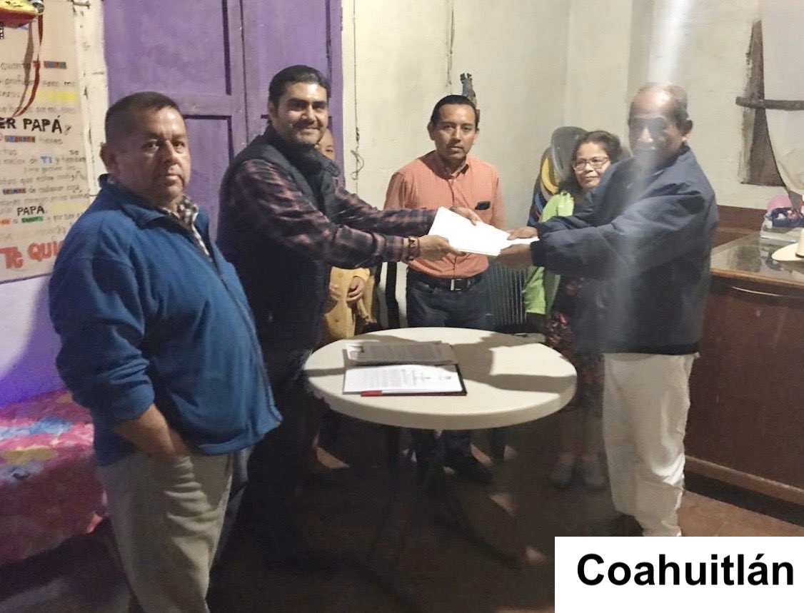 PRIVeracruz_'s tweet photo. La participación de todas y todos los priistas es fundamental para seguir renovando y fortaleciendo al @PRIVeracruz_.

Este #Martes, en #BocaDelRío, #Chinameca, #Chumatlán y #Coahuitlán se registraron las planillas de aspirantes a consejeros de los Consejos Políticos Municipales. https://t.co/ye5NiSbm5d