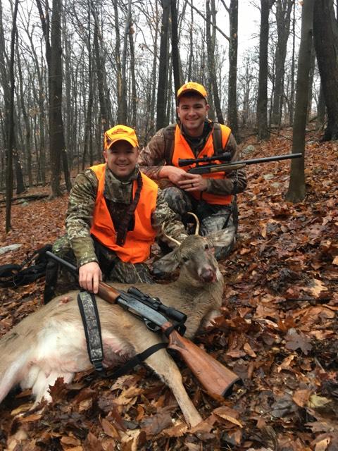 AndrewgraverO's tweet photo. Deer down!!! First buck ever w m6 buddy. #deerhunting #hunting #deerdown https://t.co/KzcJG9SuFn