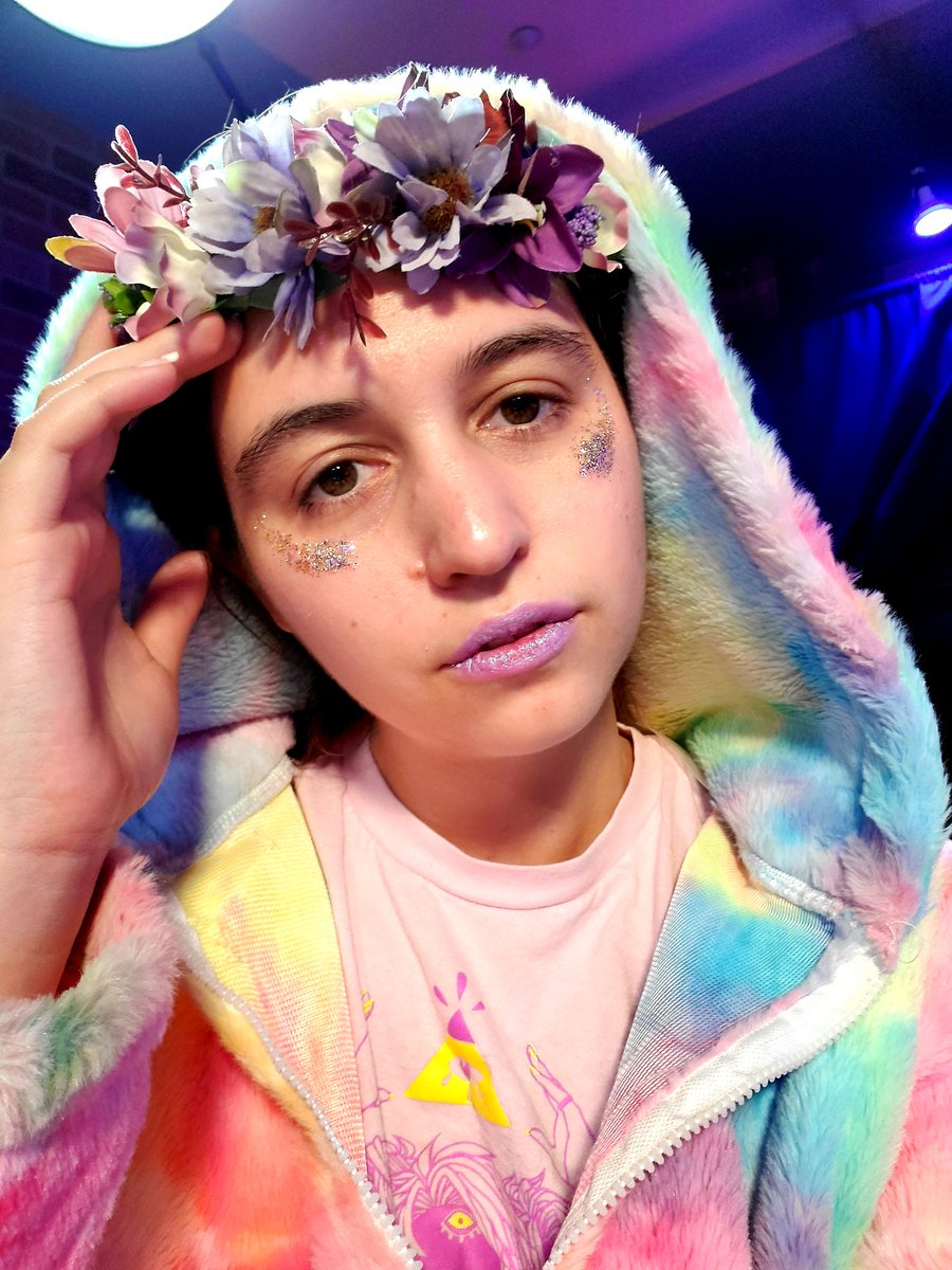 MaryHellScream's tweet photo. Stuck-in-transformation-Hellinore look for tonight! Come watch us tonight on #DNDW!! GOING TO FIGHT @IfyNwadiwe TONIGHT! 

https://t.co/h7MrJAWHgH in 5 min!!! Wish me luck! https://t.co/2h9e711h7f