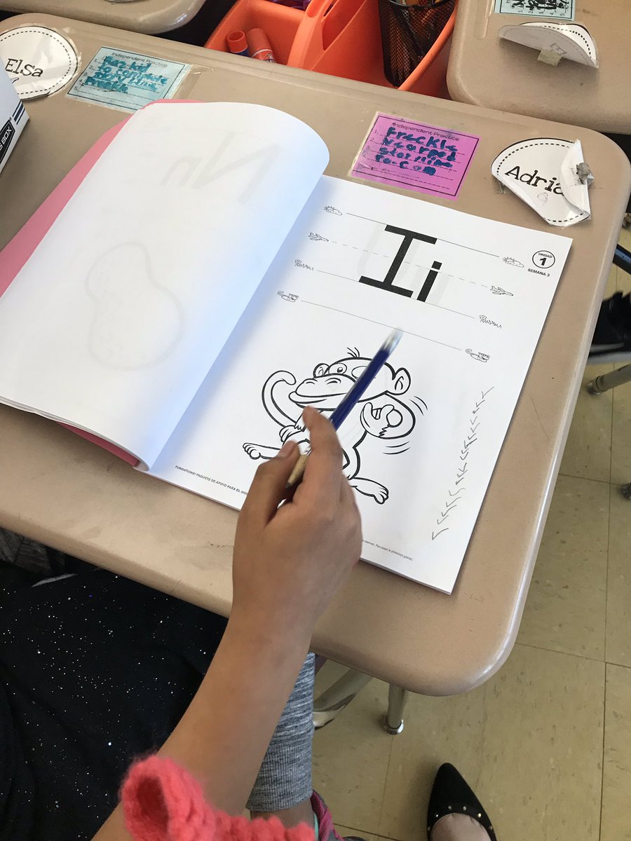 MissMirra2's tweet photo. We can read!! No matter our level we can read by practicing cVc words, vowel team sounds, or individual letter sounds! Focusing on what we CAN DO! #ESL #CanDos https://t.co/w0IrdCxpvZ