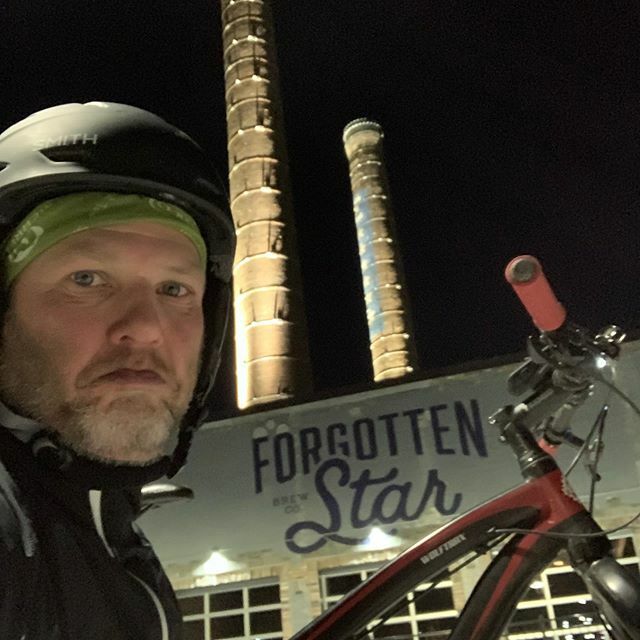 golfsoup's tweet photo. Next time I bike to a place, I should make sure it’s open. Bummed on the #fatbike in #fridley https://t.co/dLVDhh3lLt https://t.co/ZSStCuA0PW
